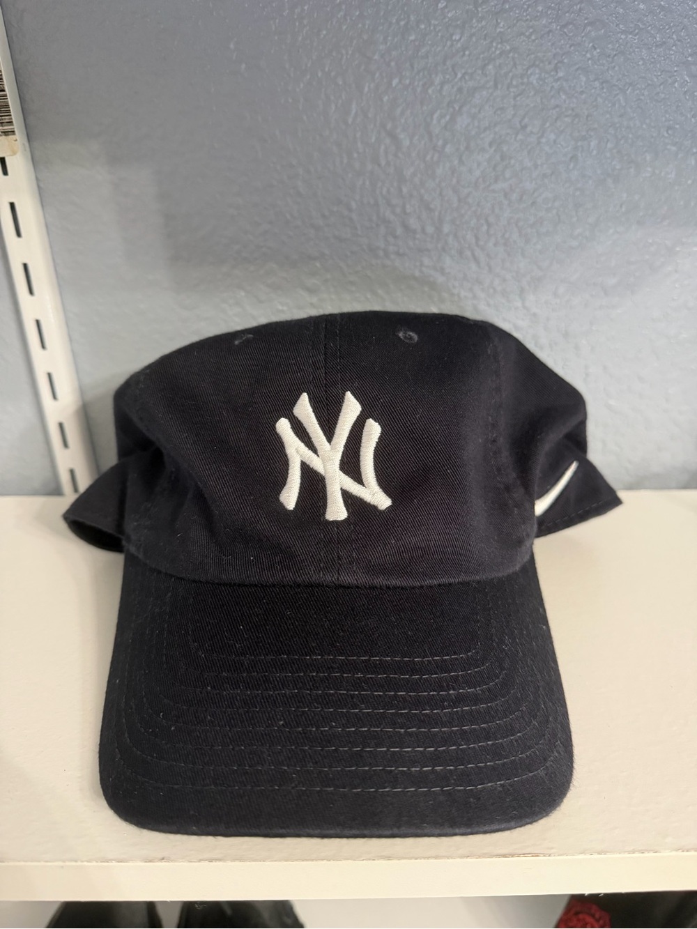 Nike MLB Black Baseball Cap with White NY Logo